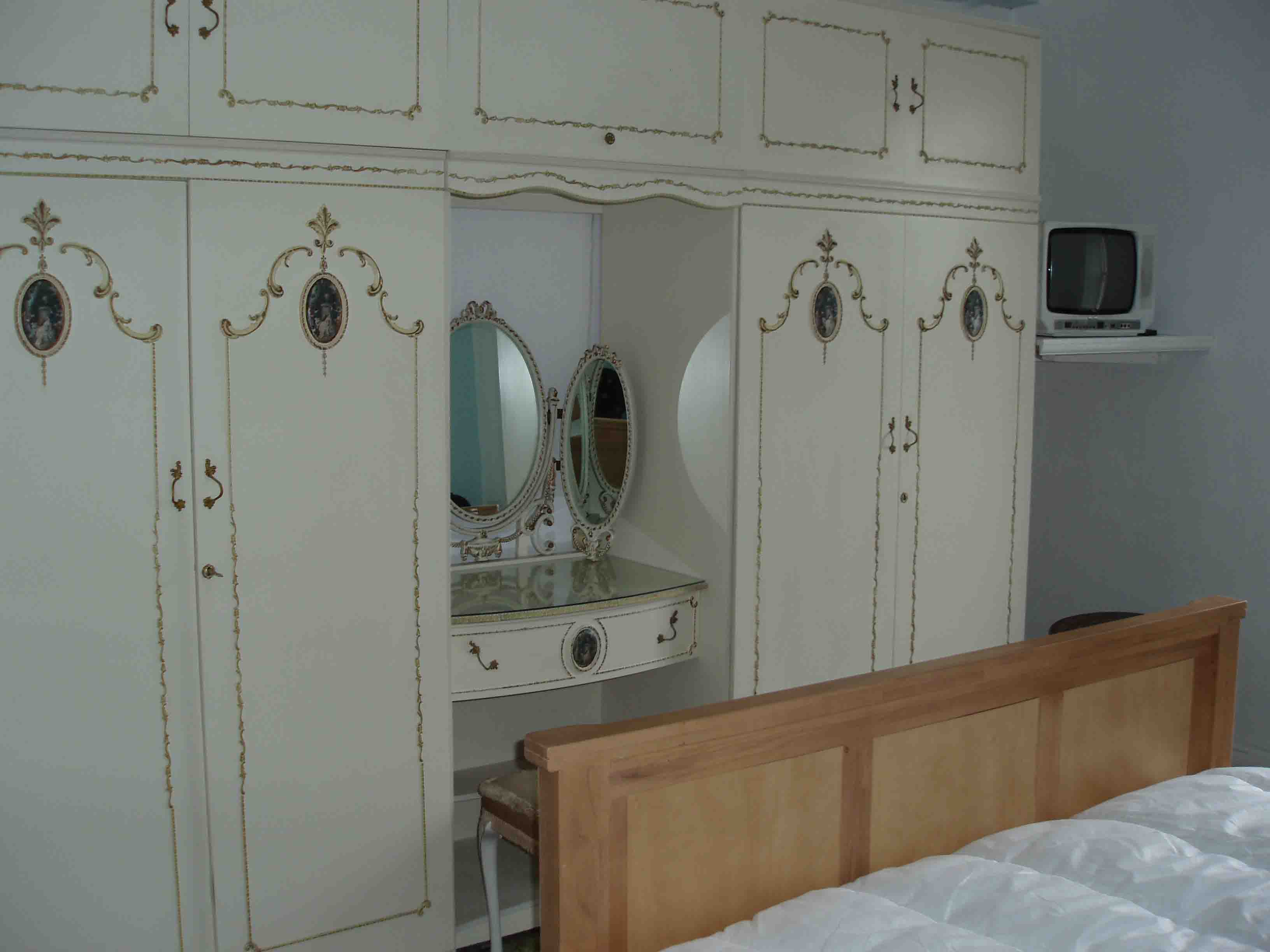 Bed Room
